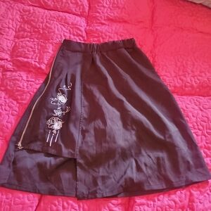 Embroidered Black Skirt